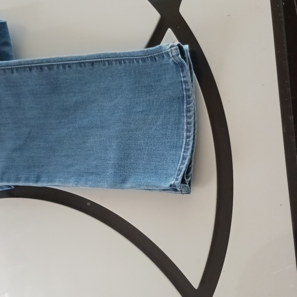Old Navy light denim 👖 cker boot cut jeans - Picture 2 of 3